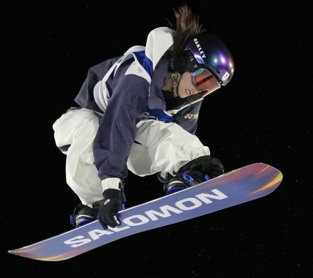 村瀬心椛ら4人全員が決勝へ スノーボード・8日 | 新潟日報