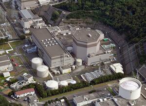 日本原子力発電敦賀原発2号機=7月、福井県敦賀市