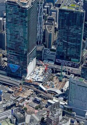 再開発が進む東京・渋谷駅周辺=6月(共同通信社ヘリから)