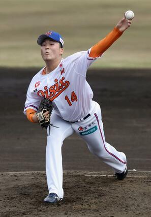 力投するオイシックスの先発・髙田琢登＝長岡市悠久山