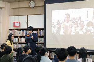 新潟市の白山小児童が、釜石市や岐阜市の白山小児童とオンラインで交流した白山サミット=新潟市中央区川端町1