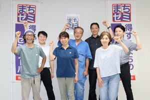 吉川まちゼミで講師を務める店主ら=上越市吉川区下町