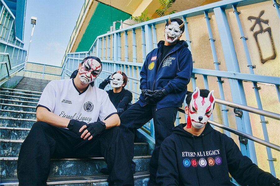 HATTRICK、メンバー全員がお面を着用する謎のお面ダンス集団「O-MENZ