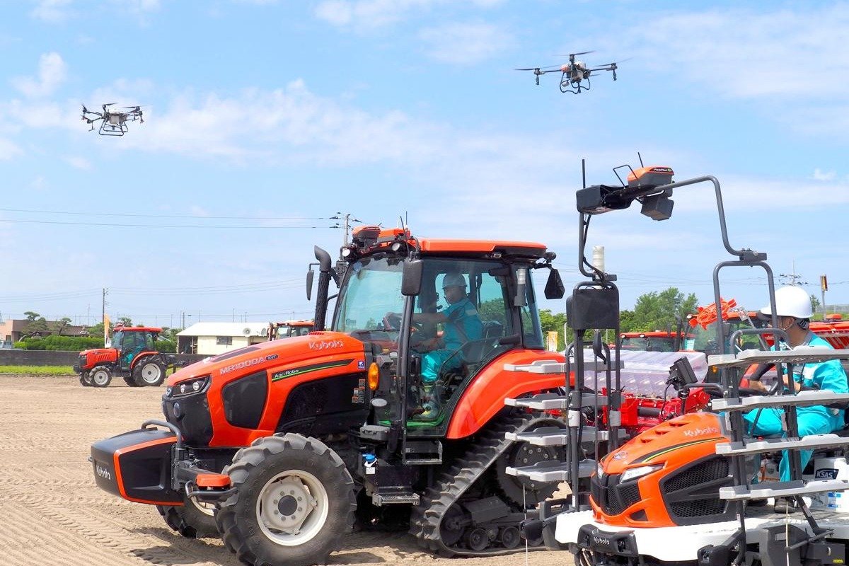 ドローン、自動運転農機、実演用のほ場や教習所も…新潟クボタが次世代