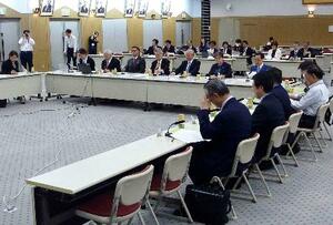 日本医師会などが参加する「国民医療推進協議会」の総会=14日午後、東京都文京区