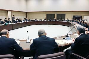 給食費の公会計化を求めた全県教育長会議＝１３日、新潟市中央区