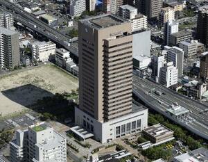 　大阪府東大阪市役所（共同通信社ヘリから）