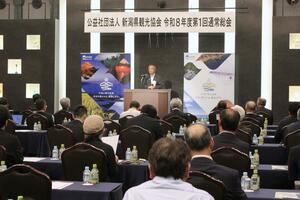 訪日客の増加に向け連携を確認した県観光協会の通常総会=18日、上越市