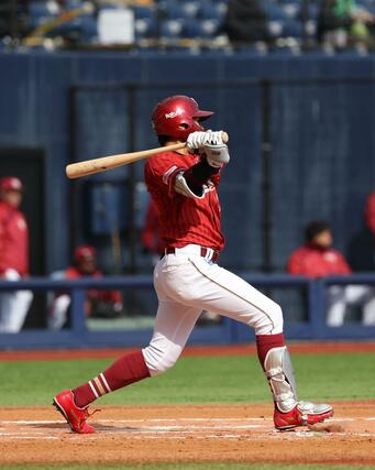 楽天の幌村黛汰選手（帝京長岡出身）＝エコスタ