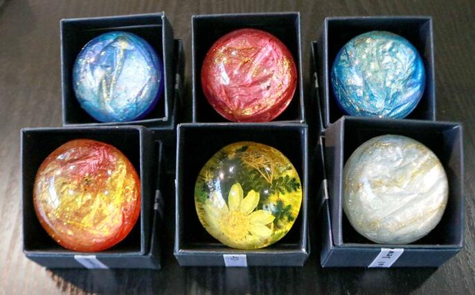 美しい輝きを放つ宝石せっけん