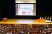 柏崎高校の３年生が独自に取り組んだ研究の発表会＝柏崎市日石町