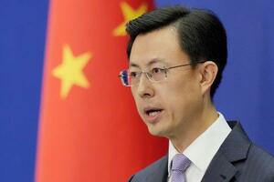 9月、記者会見する中国外務省の郭嘉昆副報道局長=北京