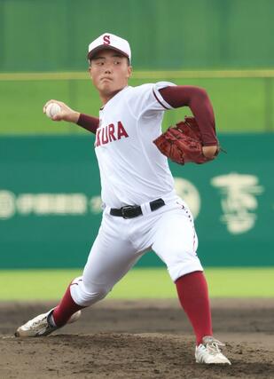 村上桜ケ丘－帝京長岡　村上桜ケ丘の先発・渡辺勇陽＝９月１６日、長岡市悠久山球場