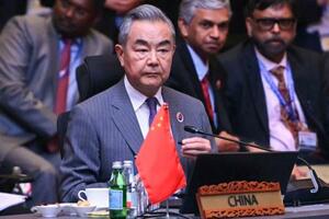 ASEAN地域フォーラムに出席した中国の王毅外相=7月11日、マレーシア・クアラルンプール(AP=共同)