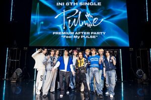 INI 8TH SINGLE『PULSE』リリースイベントに登場したINI(後列左から)佐野雄大、藤牧京介、高塚大夢、後藤威尊、許豊凡(前列左から)尾崎匠海、西洸人、池崎理人、木村柾哉、松田迅(C)LAPONE ENTERTAINMENT