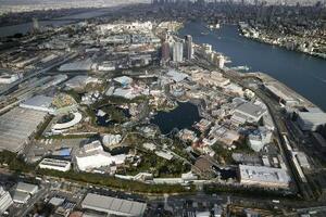 　大阪市のユニバーサル・スタジオ・ジャパン＝２０２１年１２月（共同通信社ヘリから）
