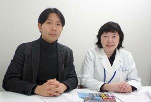 　運転で危ない思いをしたら早期に眼科を受診するよう呼びかける西葛西・井上眼科病院の國松志保副院長（右）と順天堂大の友岡清秀客員准教授＝東京都江戸川区