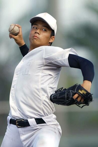 高校野球・夏の甲子園2025］中越・右のエース石山愛輝、制球に苦しんだ
