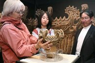 レプリカ、模造品、巨大写真…長岡市で火焰土器発見から90周年　科学博物館、馬高縄文館でイベントや企画展　　
