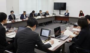 今年の計画発表と昨年の総括を行ったEC実行委総会=佐渡市千種