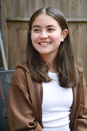 選挙権年齢の引き下げについて思いを語るキミコ・フラナガンさん=8月、ロンドン(共同)