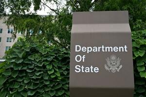 　米国務省の案内標識＝ワシントン（ロイター＝共同）