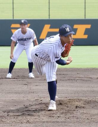 北越－新潟工　先発した北越の青木隆太＝三条市パールスタ