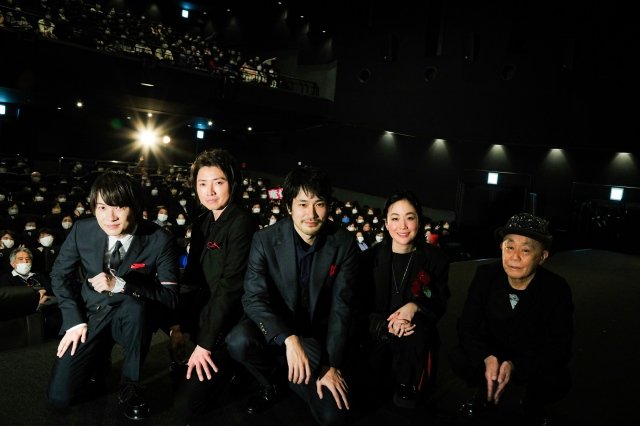 映画 ノイズ 藤原 松山 神木らのバックヤード写真 カメラマンは永瀬正敏 新潟日報デジタルプラス