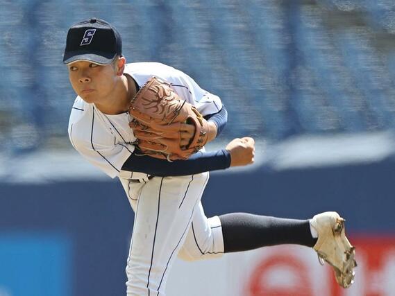 北越－新潟産大付　新潟産大付の先発小平乃希＝エコスタ