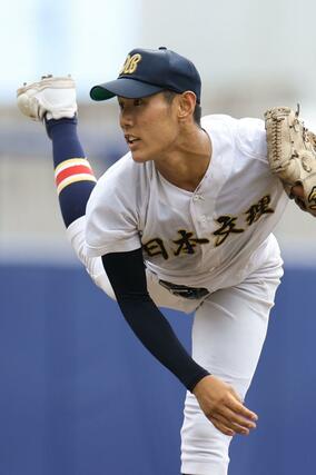 日本文理－新潟産大付　日本文理の先発・丸山慶人＝エコスタ