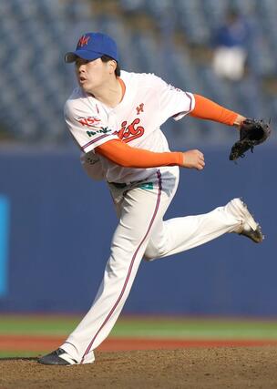 ９回３番手で登板し無失点に抑えた上村知輝