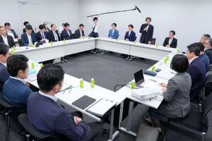 　国会内で開かれた選挙運動に関する与野党協議会＝２７日午後