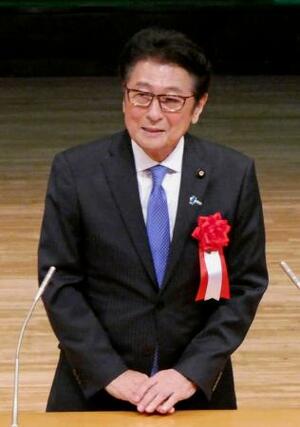 福岡県筑後市で開かれた会合で発言する自民党の松山政司参院議員会長=14日午後