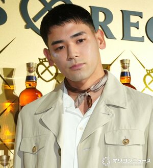 フォトコールで歌声を披露したUTA （C）ORICON NewS inc.