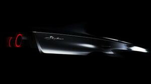 　日産が公開した新型スカイラインの一部（同社提供）
