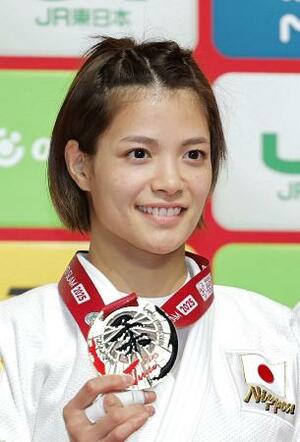 柔道GS東京大会の女子52キロ級で優勝した阿部詩=6日、東京体育館