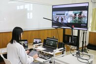 小規模高校にきめ細かな授業を、県教育委員会が遠隔授業の配信拠点を公開　2026年度は22校に配信