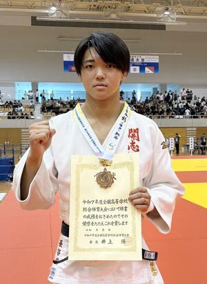 柔道男子90キロ級で3位に入った長谷川時道(開志国際)=ジップアリーナ岡山