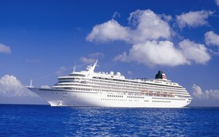 飛鳥Ⅱ　撮影：中村庸夫