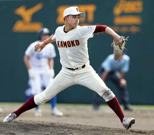 敬和学園-加茂 7回無失点14奪三振の好投を見せた加茂の山浦遥平=三条市パールスタ