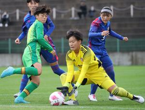 開志学園JSCのGK坂田湖琳=2023年10月