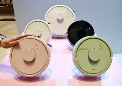 ルンバ、日本向け小型モデル販売 従来機の2分の1サイズ | 新潟日報