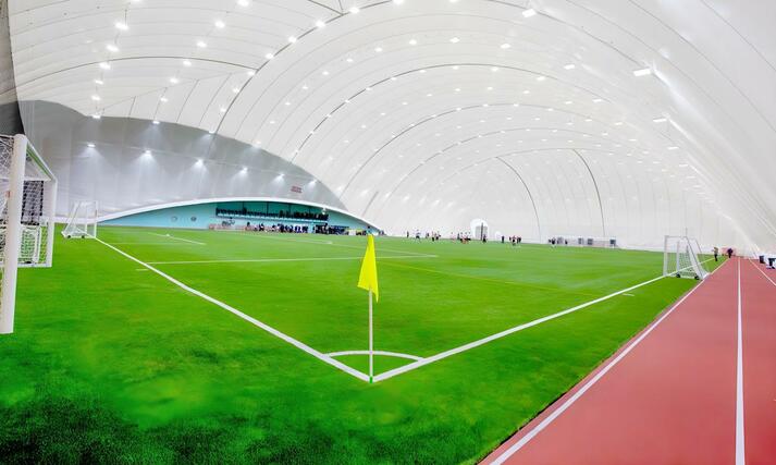 Ｊリーグが降雪地域への支援策として研究を進めているエアドーム（提供写真）