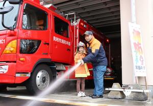 見附市消防本部が開いた「消防フェア」=見附市昭和町2