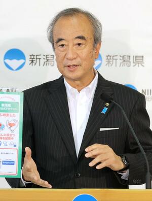 トキエアが2年連続で債務超過となったことへの受け止めを述べる花角英世知事=17日、県庁
