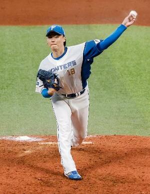 　西武戦に先発し７回１失点で５勝目を挙げた日本ハム・山崎＝エスコンフィールド