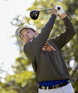 第3日、通算16アンダーで首位を守った鈴木晃祐=Kochi黒潮CC