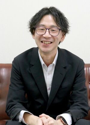 当事者が相談に対応するピアカウンセリングに取り組む平岡良亮さん