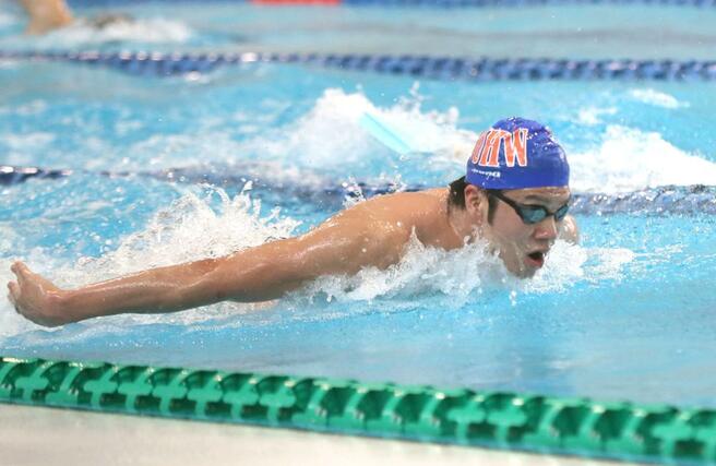 練習する水沼尚輝選手=2月21日、長岡市