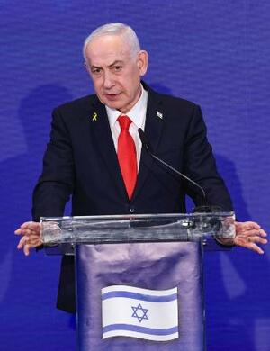 　エルサレムで記者会見するイスラエルのネタニヤフ首相＝昨年１２月（ロイター＝共同）